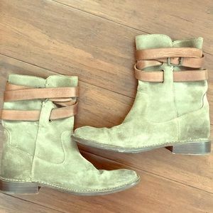 Frye boots, mid clad height (like new)